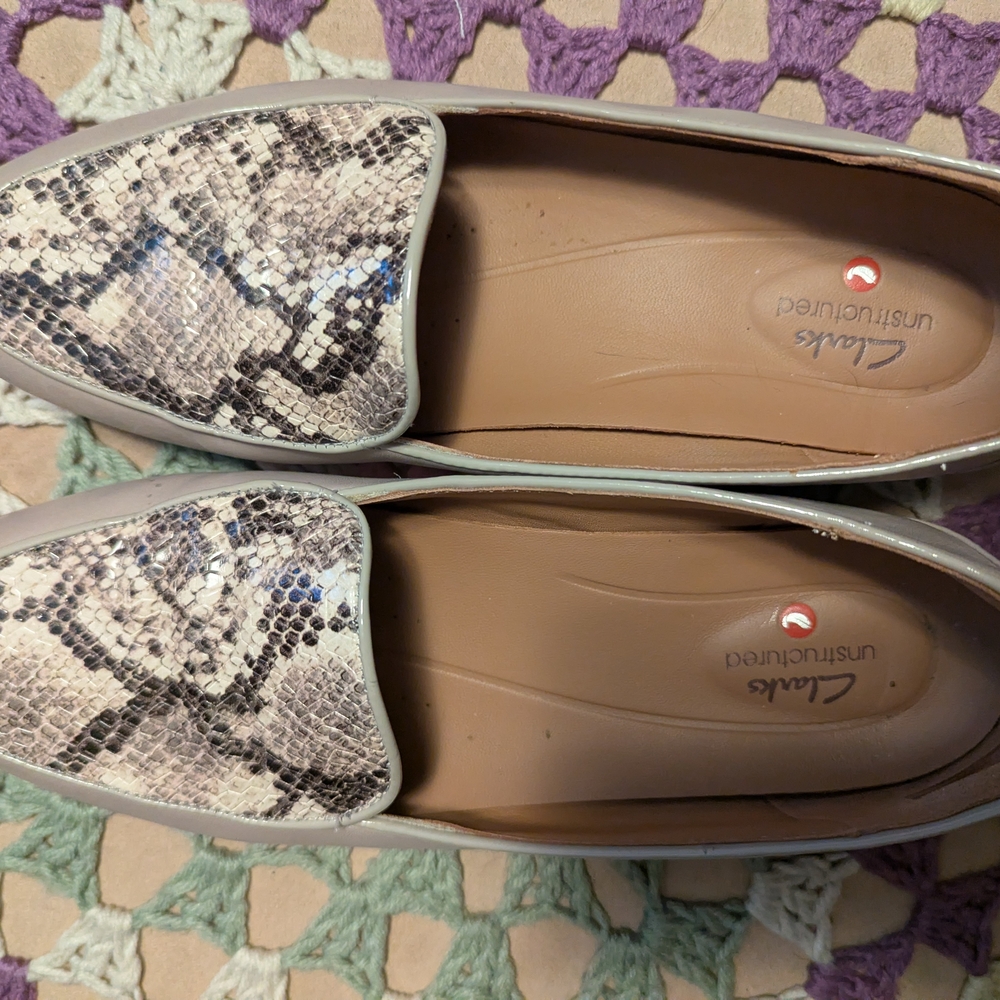 Clarks Women's Snakeskin Loafers - Cream and Brown